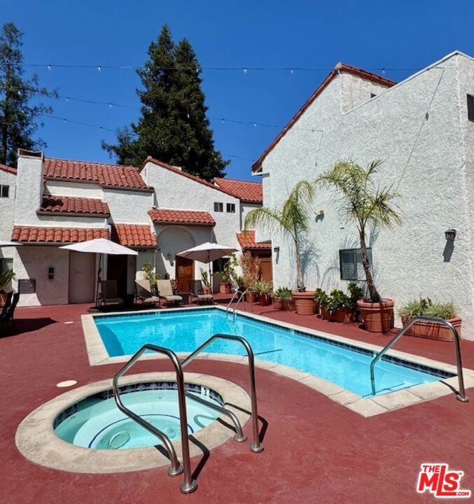 Photo of Listing #25563281