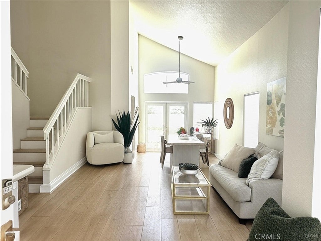 Photo of Listing #PW25159009