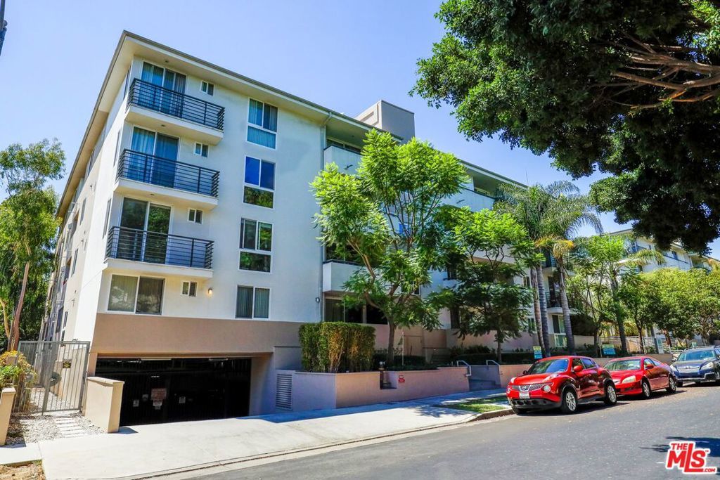 Photo of Listing #25566055