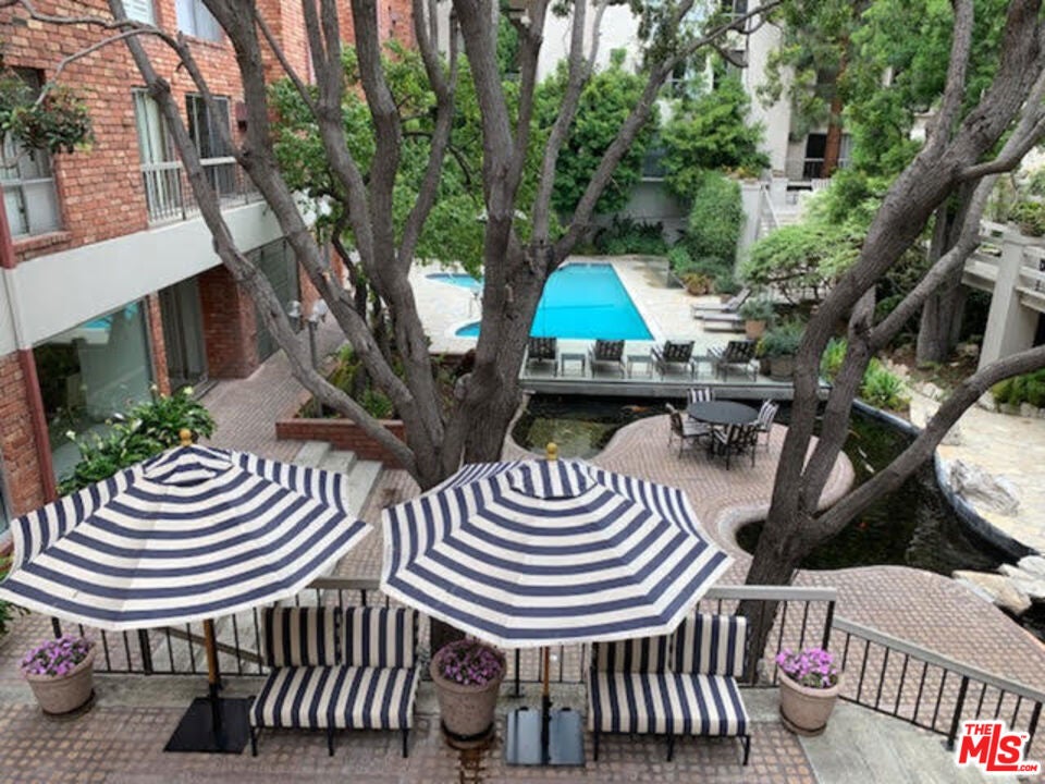 Photo of Listing #25566103