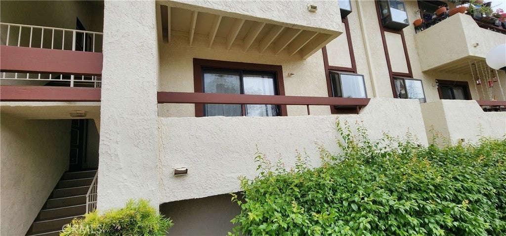 Photo of Listing #SR25160191