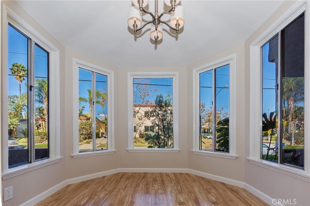 Photo of Listing #SR25160292