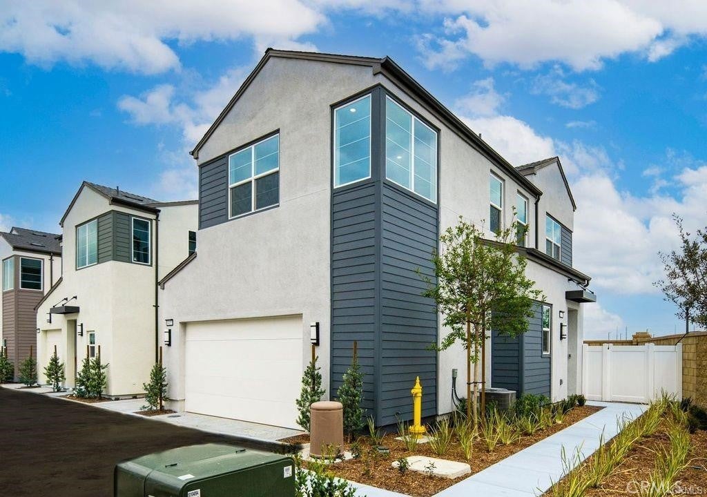 Photo of Listing #TR25150058