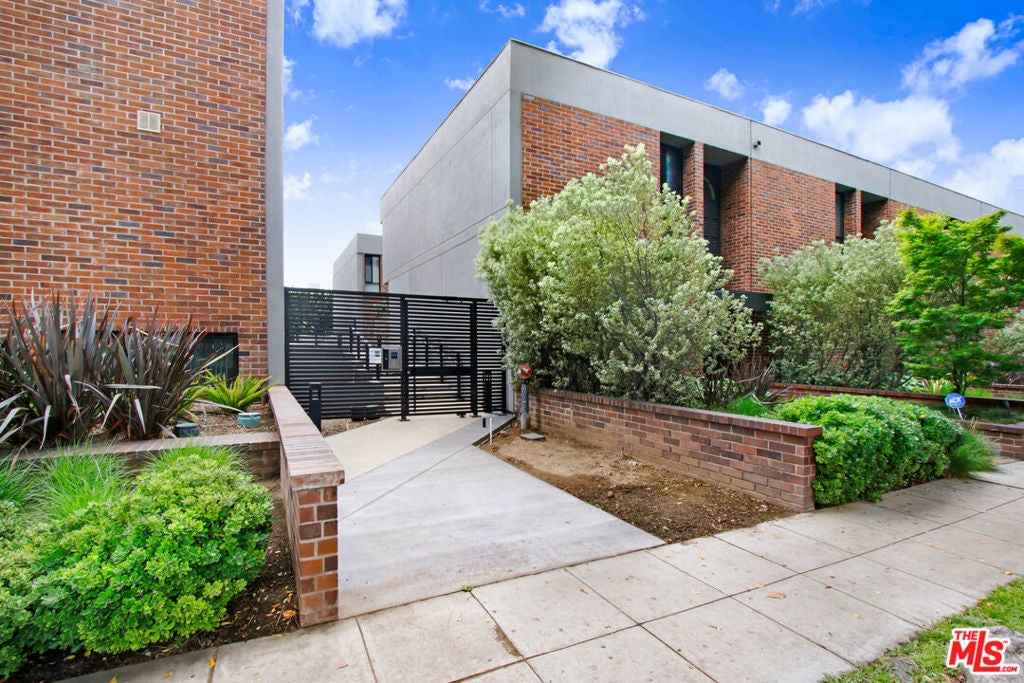 Photo of Listing #25566743