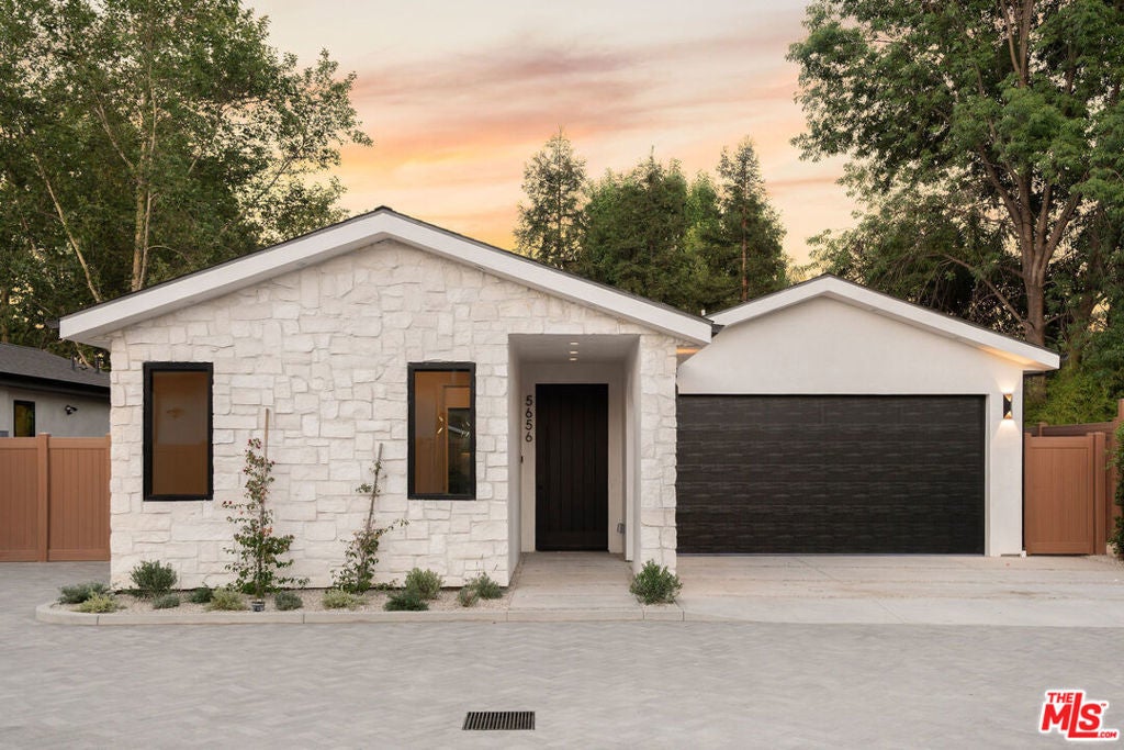 Photo of Listing #25566471