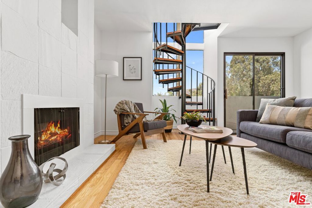 Photo of Listing #25566883