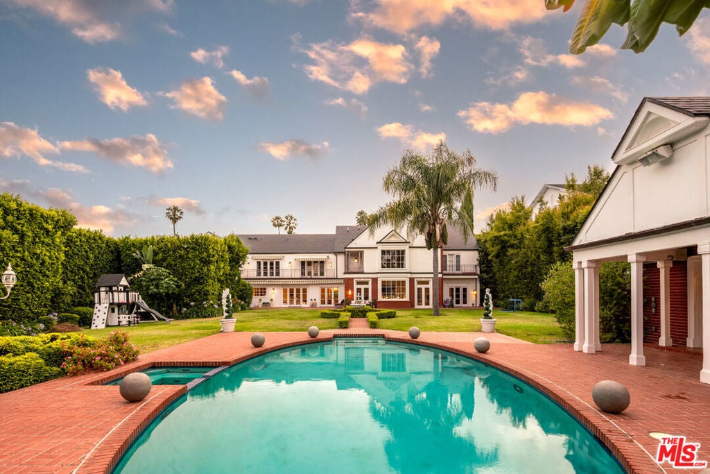 Photo of Listing #25566589