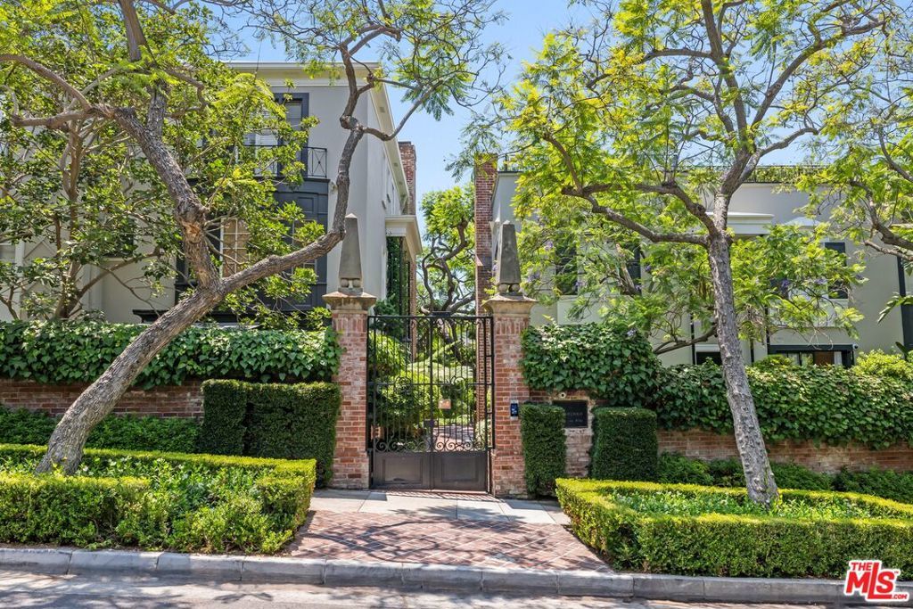 Photo of Listing #25566847