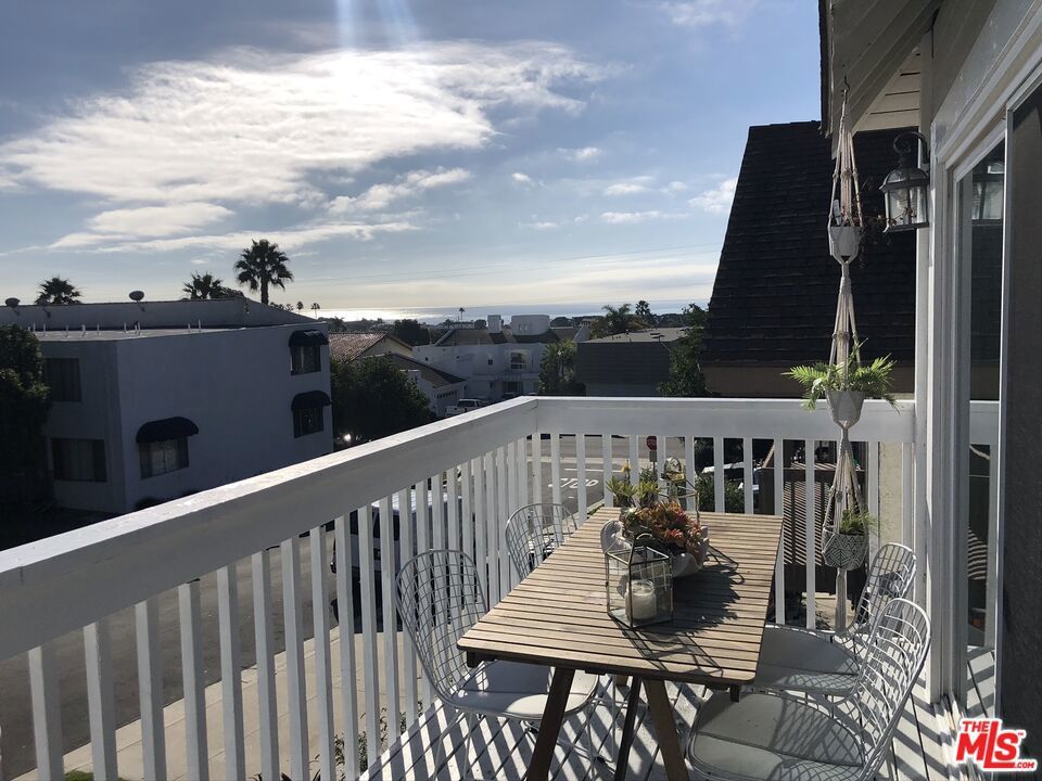 Photo of Listing #25567477