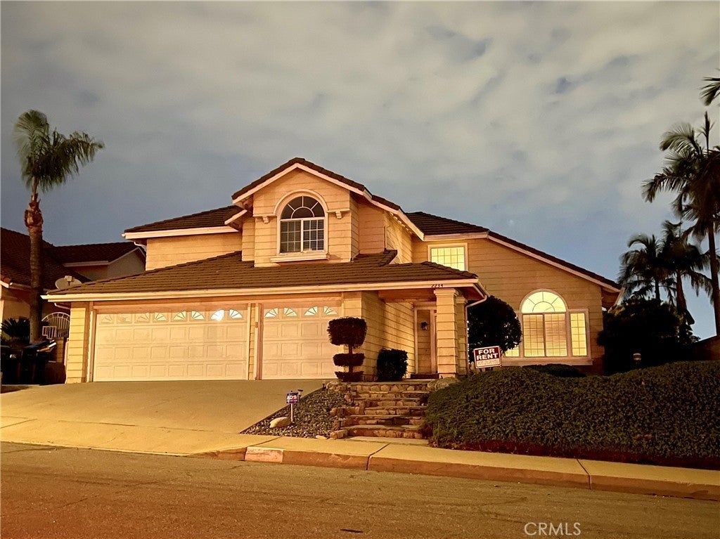 Photo of Listing #IV25162612