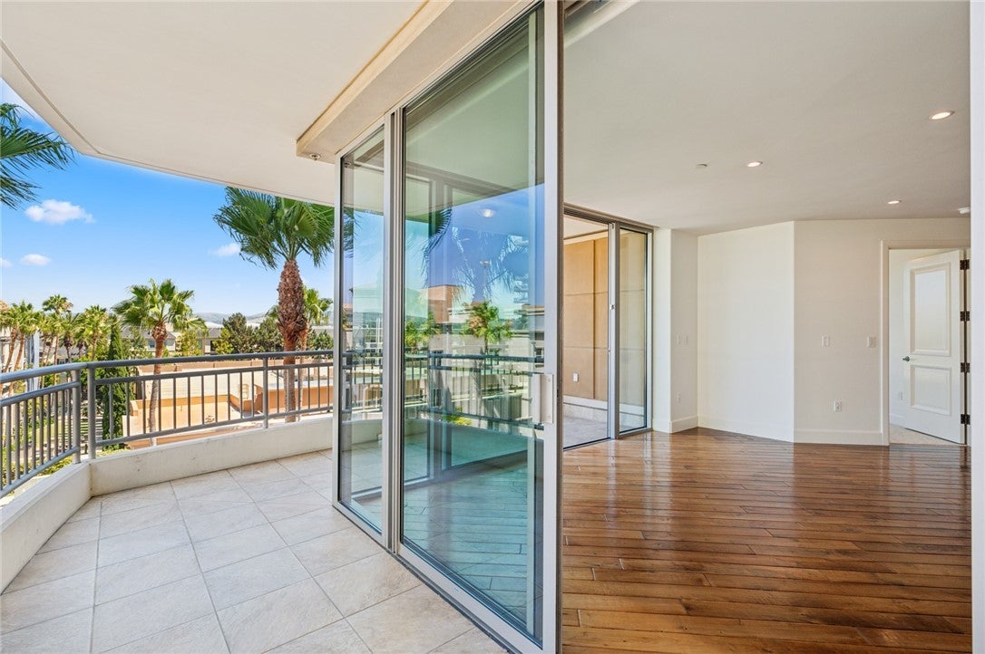 Photo of Listing #NP25163054