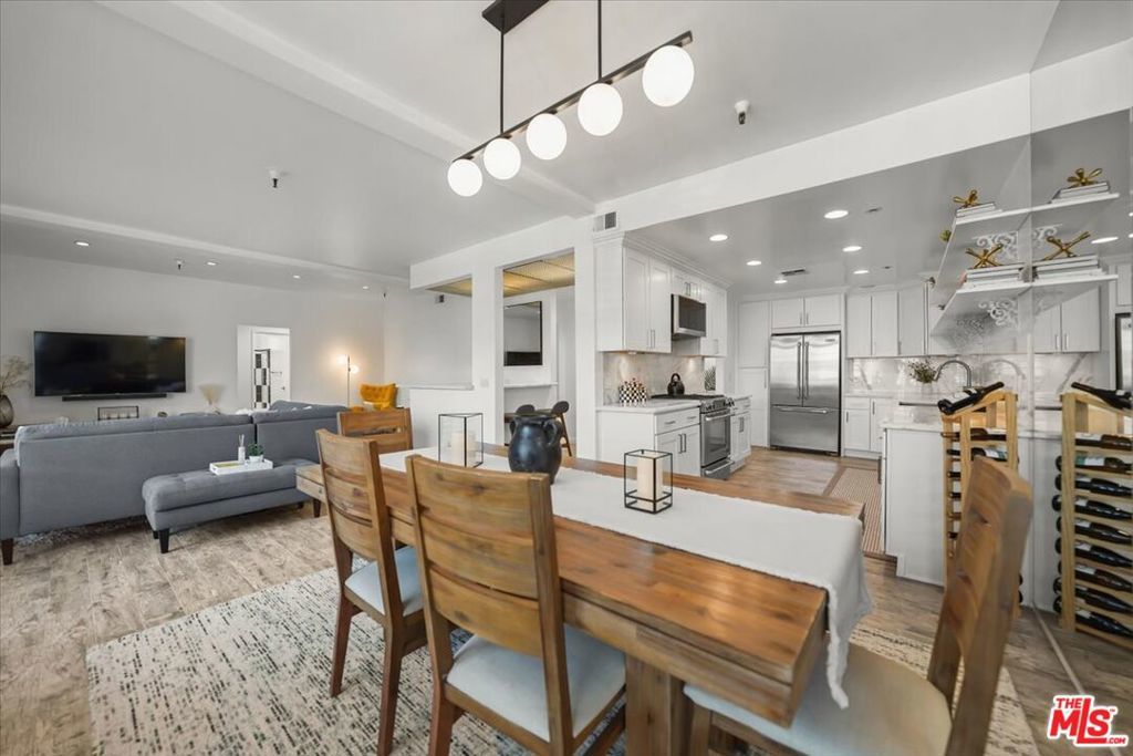 Photo of Listing #25566881