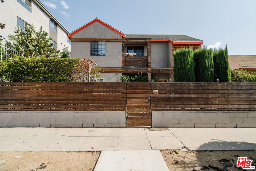 Photo of Listing #25567773