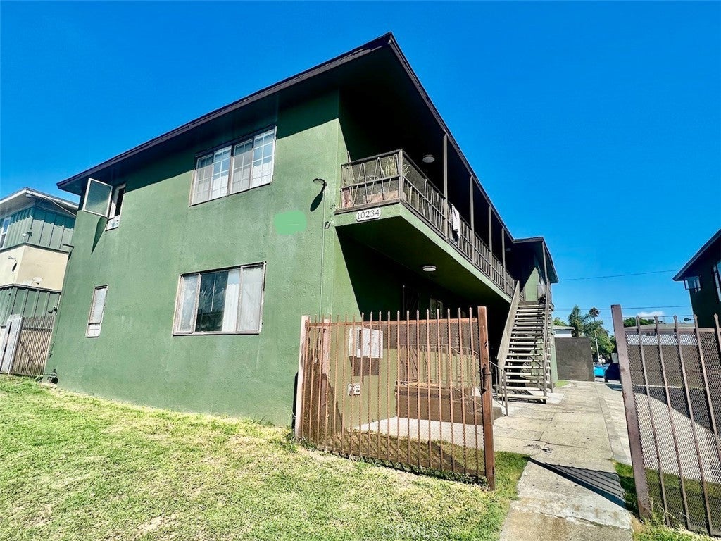 Photo of Listing #SB25163556