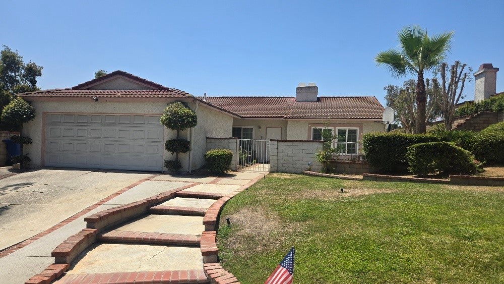 Photo of Listing #CV25163685