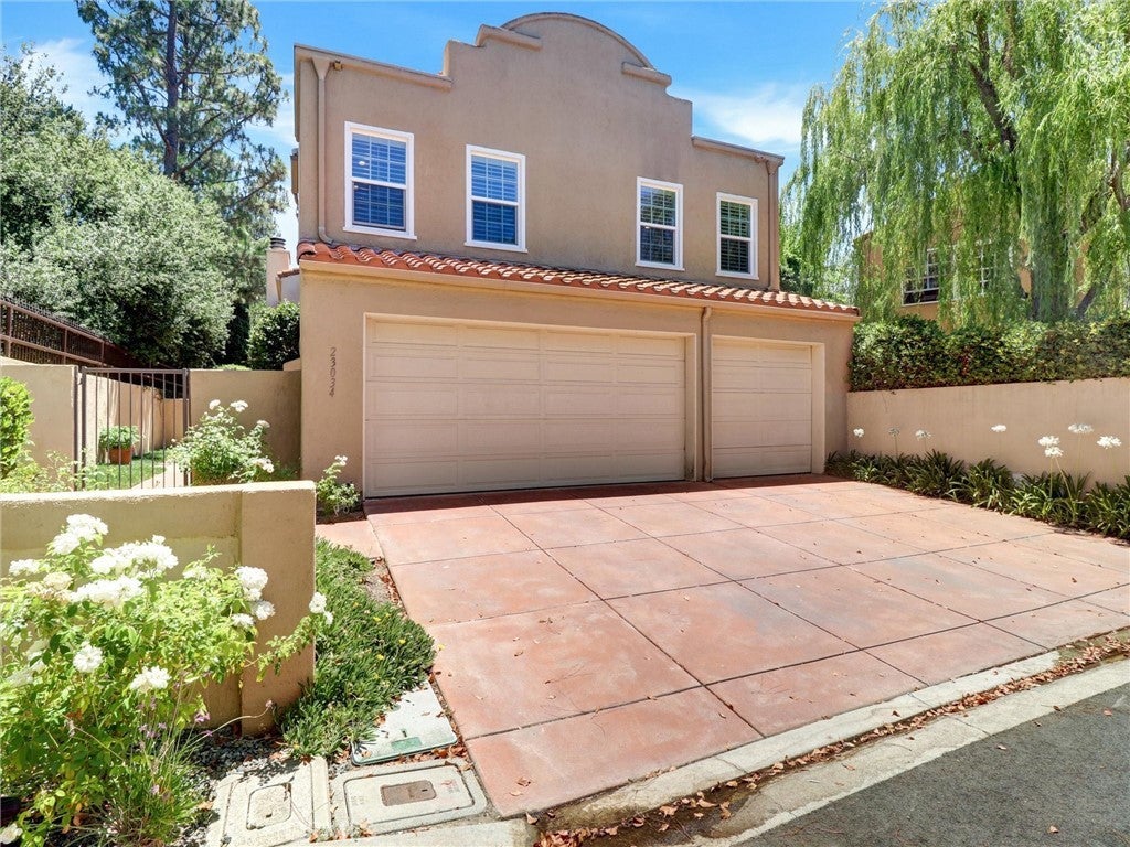 Photo of Listing #SR25164156