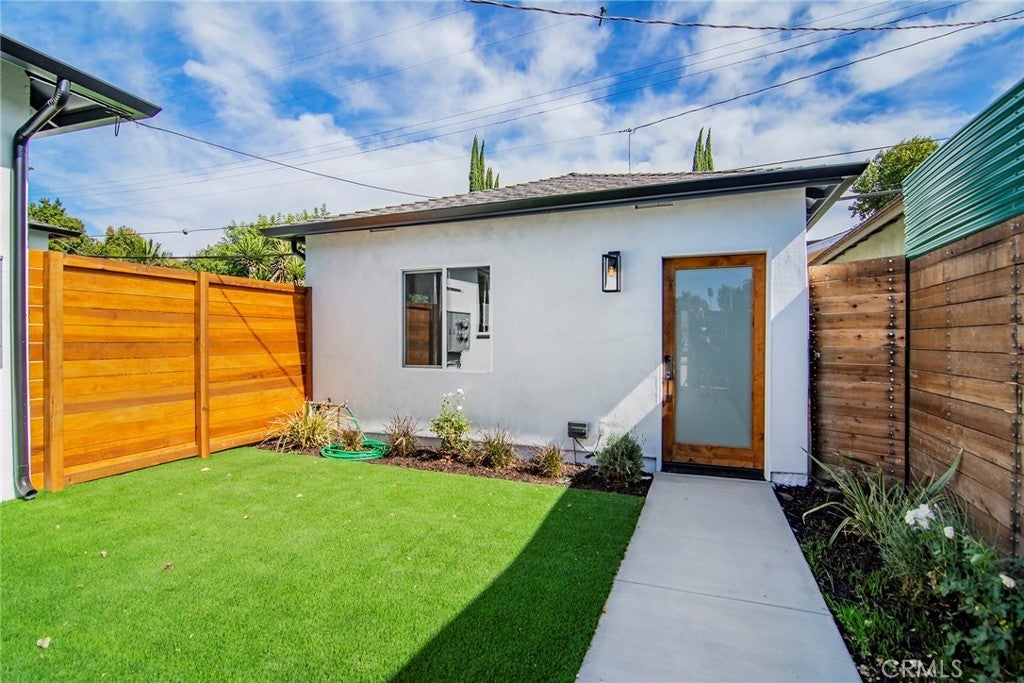 Photo of Listing #SR25164217