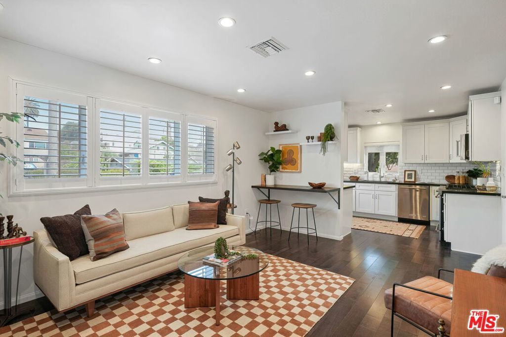 Photo of Listing #25568447