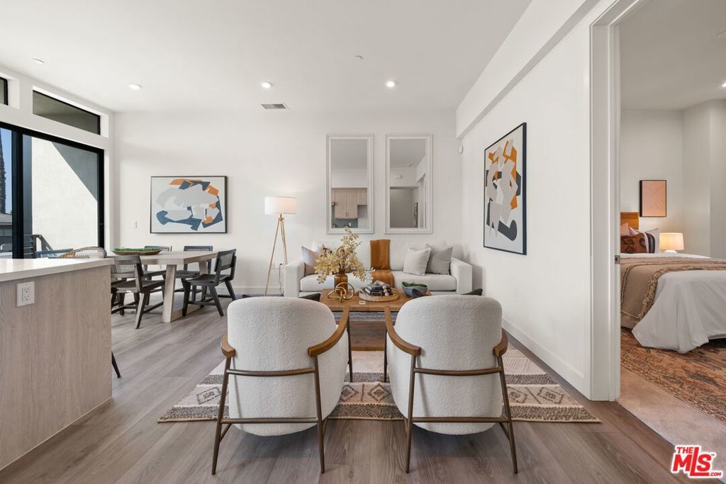 Photo of Listing #25568497