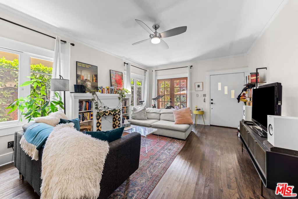 Photo of Listing #25567631