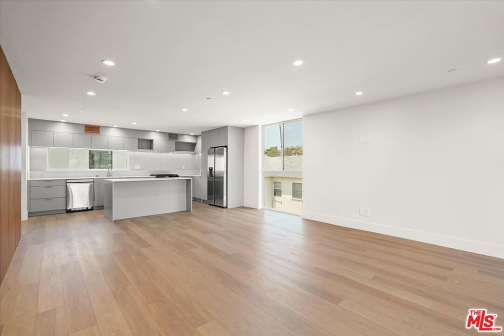 Photo of Listing #25568987