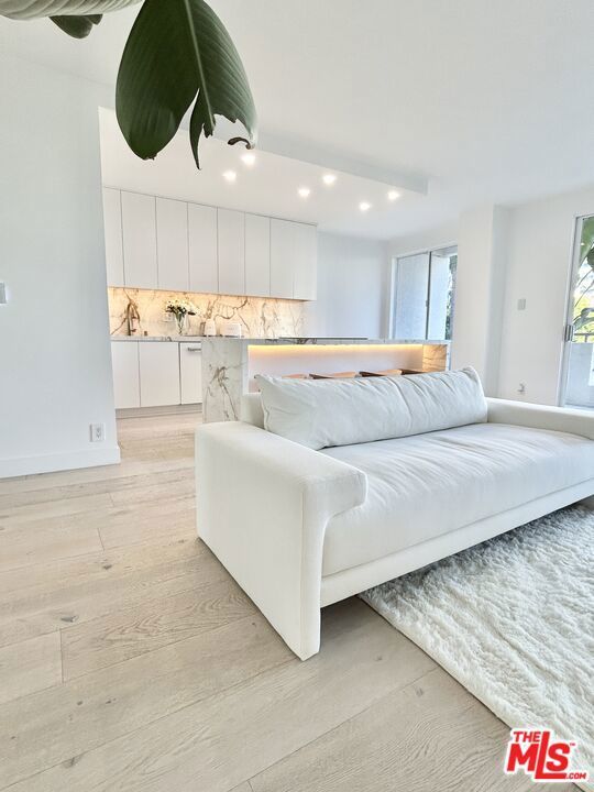 Photo of Listing #25569181