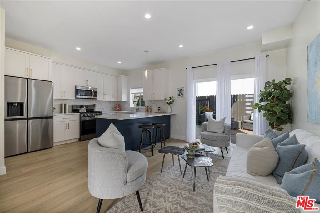 Photo of Listing #25569255