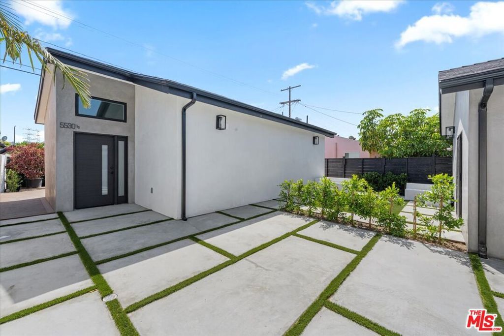 Photo of Listing #25569247