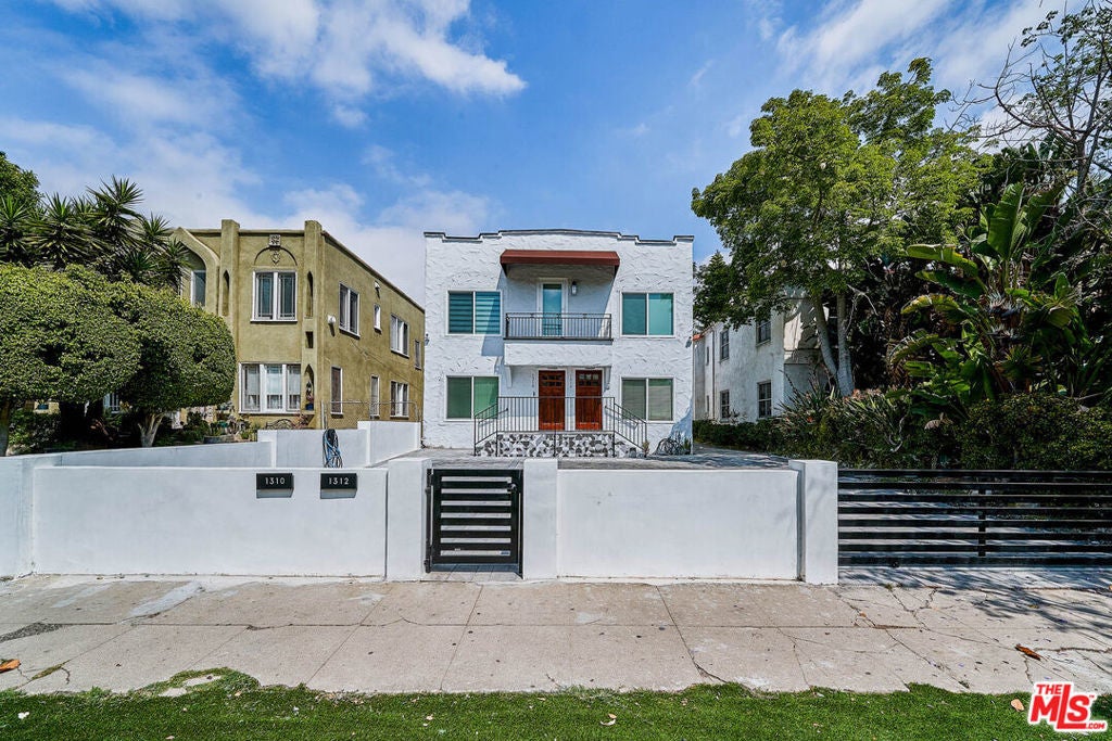 Photo of Listing #25569267