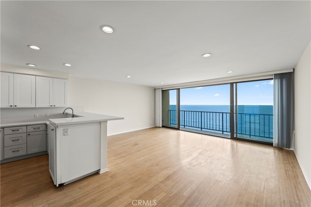 Photo of Listing #SB25106736