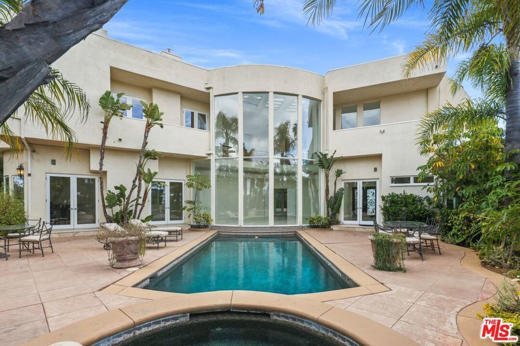 Photo of Listing #25569095