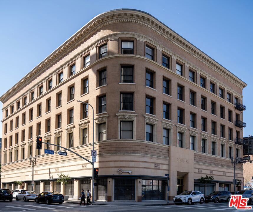 Photo of Listing #25569137