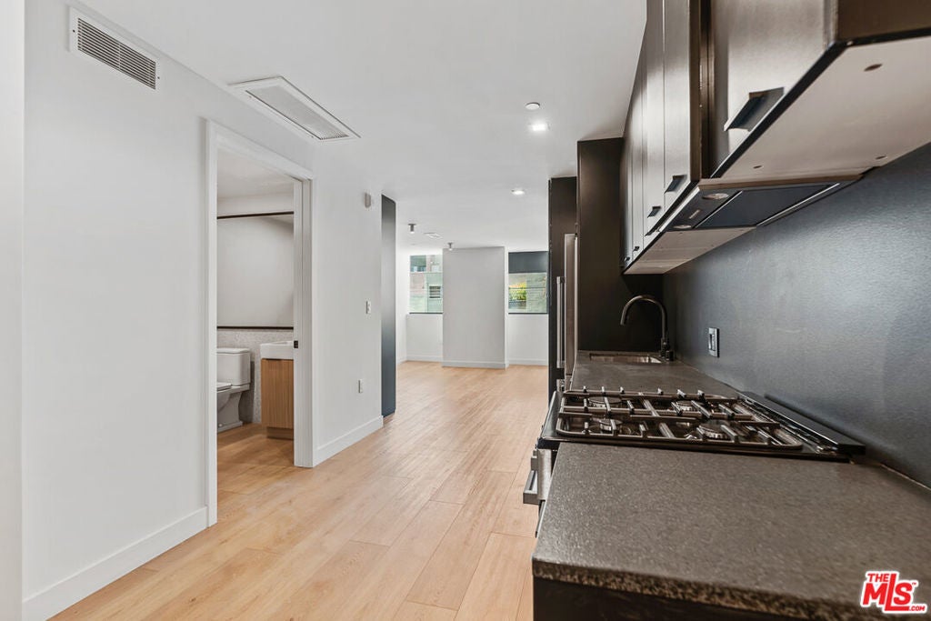 Photo of Listing #25569615