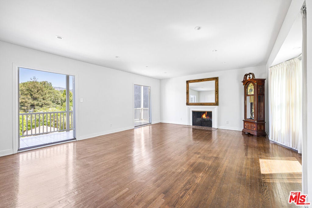 Photo of Listing #25569683