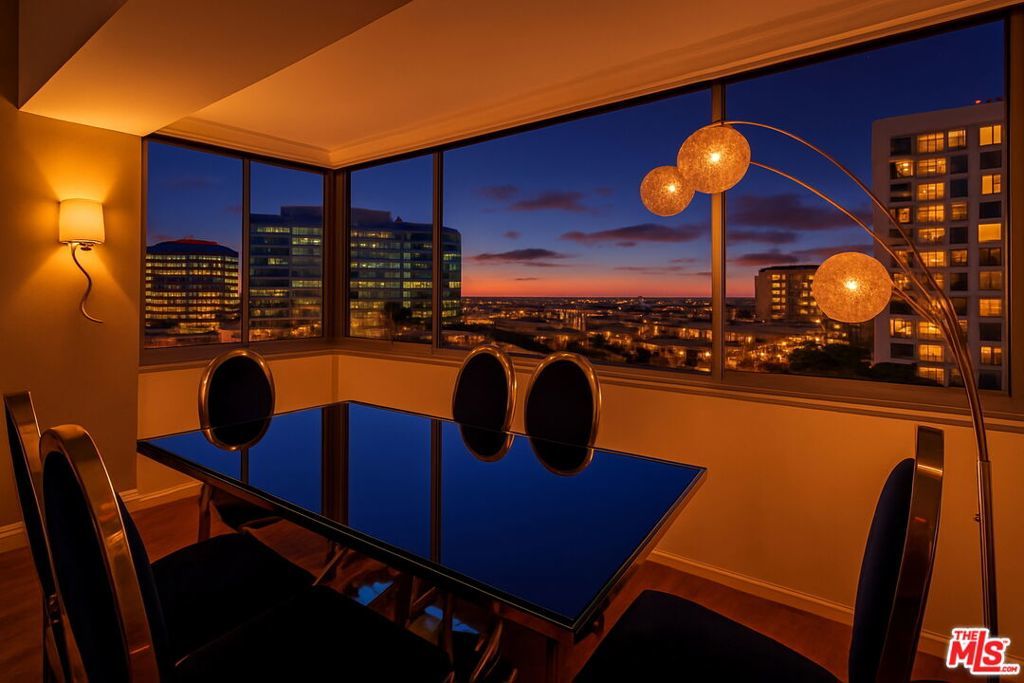 Photo of Listing #25569319