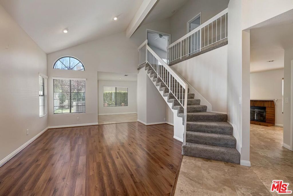 Photo of Listing #25567939