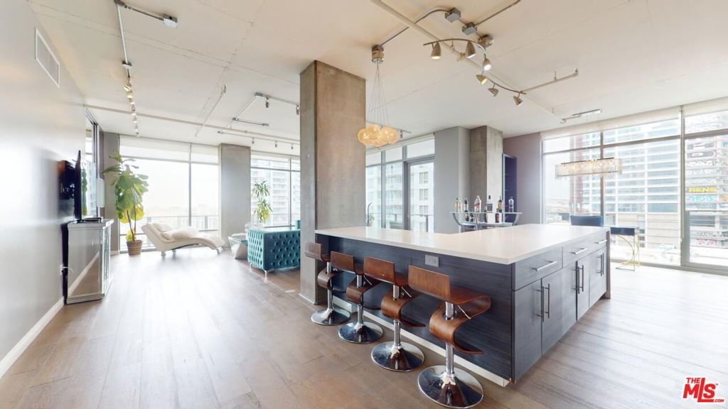 Photo of Listing #25568713