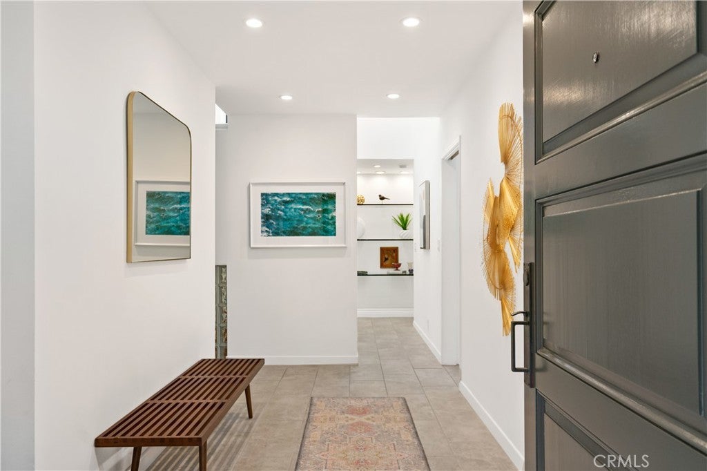 Photo of Listing #SB25165957