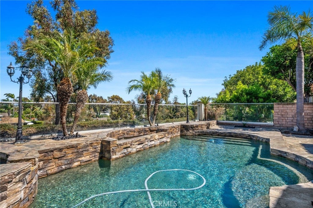 Photo of Listing #OC25168349