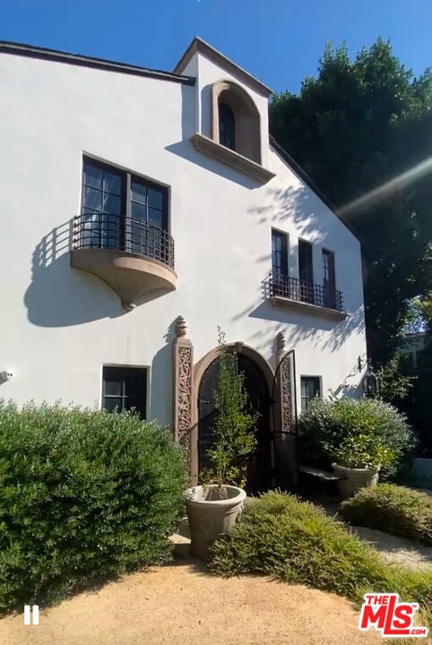 Photo of Listing #25570235