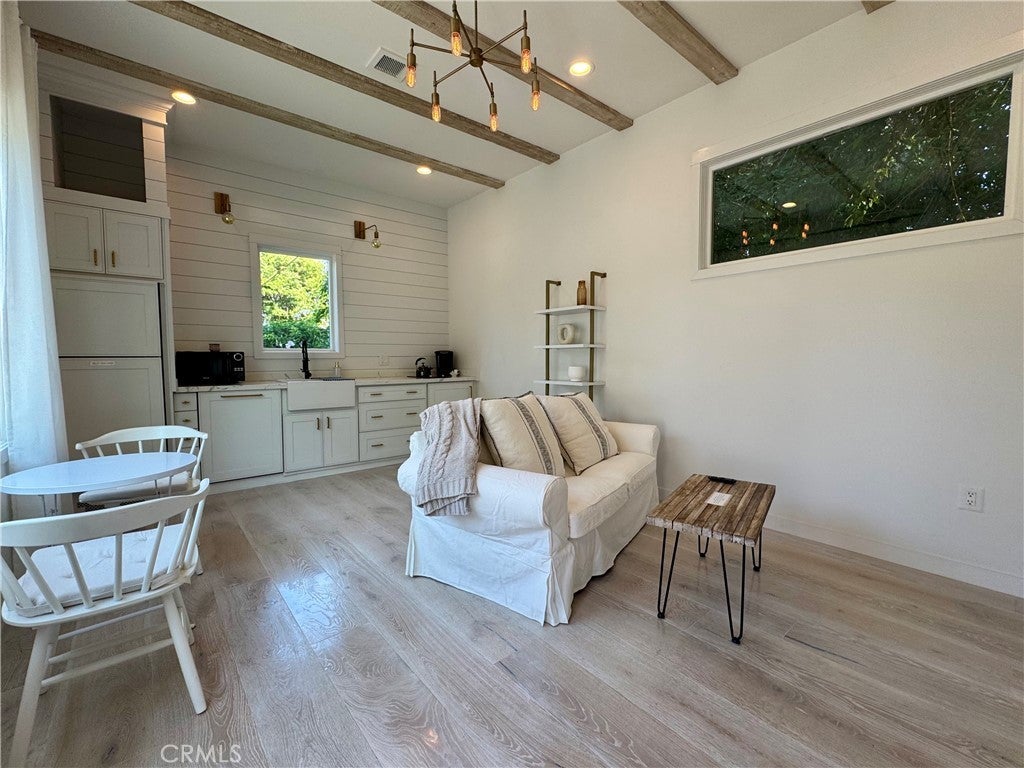 Photo of Listing #SR25168538