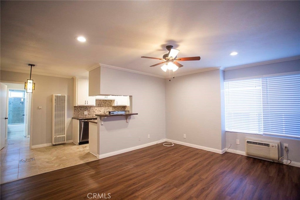 Photo of Listing #SB25168789