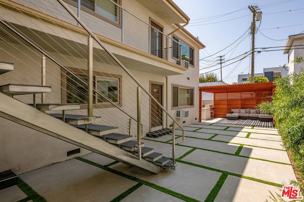 Photo of Listing #25567831