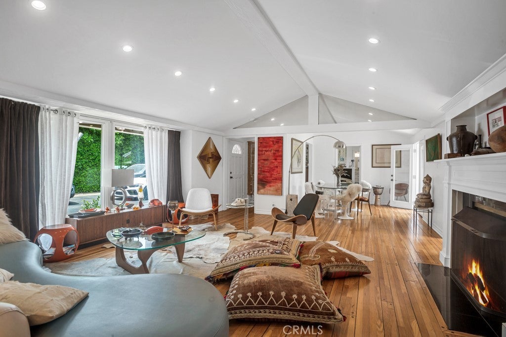 Photo of Listing #SR25169462