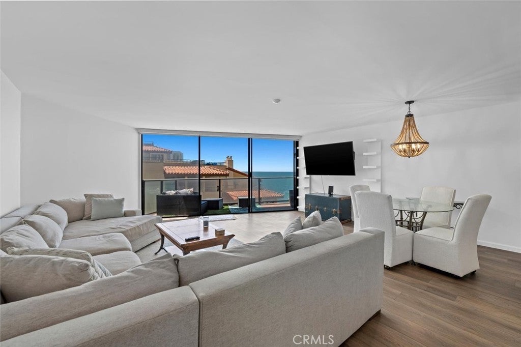 Photo of Listing #SB25169763