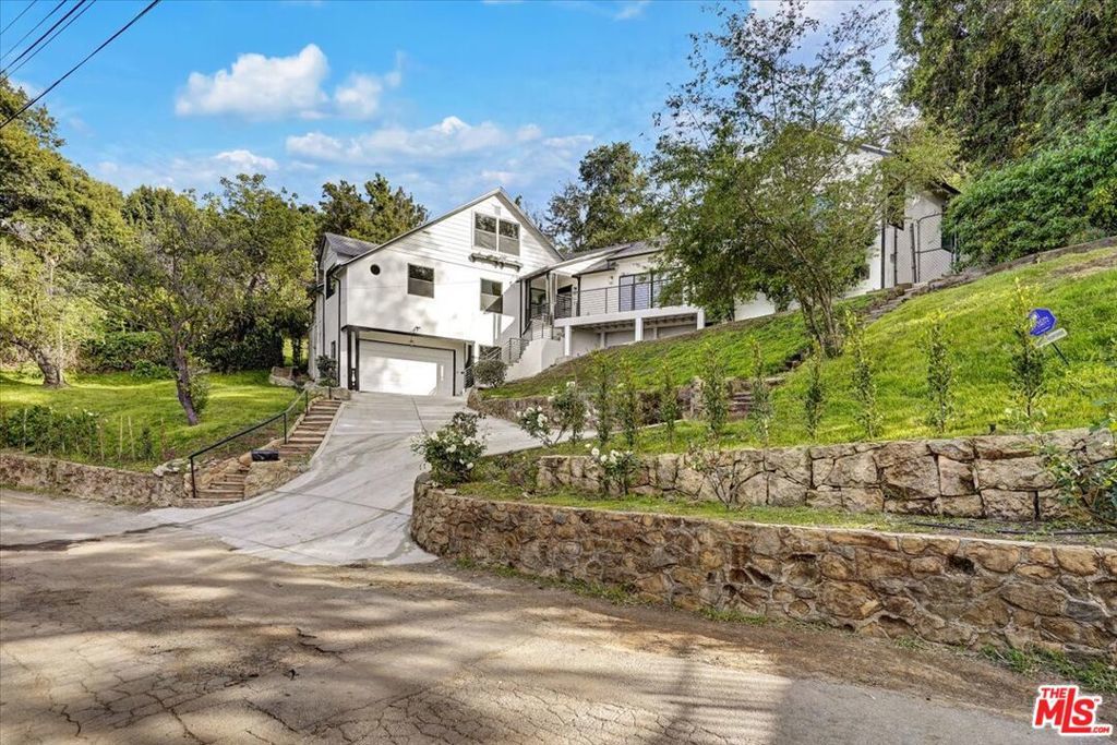 Photo of Listing #25571237