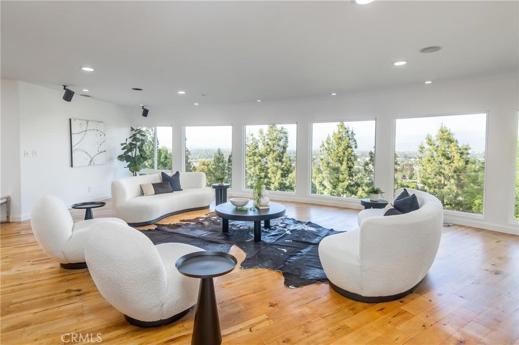 Photo of Listing #SR25170060