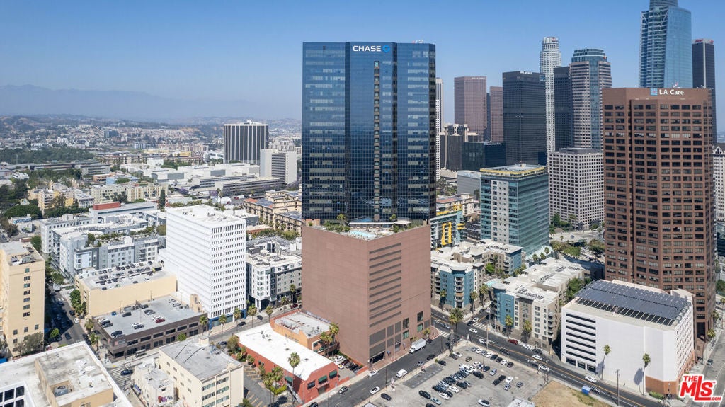 Photo of Listing #25571337