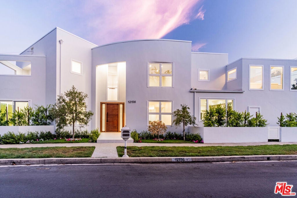 Photo of Listing #25569257