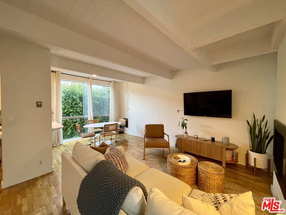 Photo of Listing #25571757